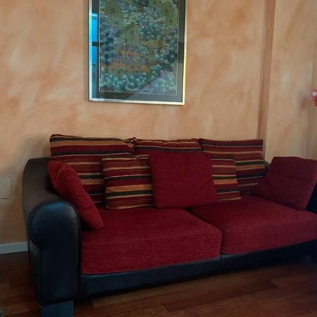 Appartamento Andrew'S House Con Parcheggio Privato アンツォーラ・デッレミーリア エクステリア 写真